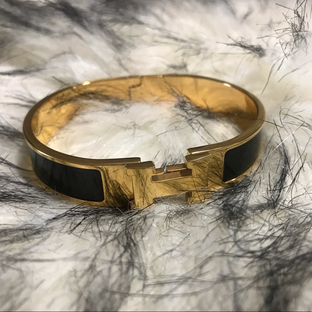 H bangle